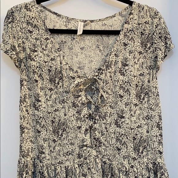 Treasure & Bond Lace-Up Ruffle Dress Size XS - Picture 5 of 8